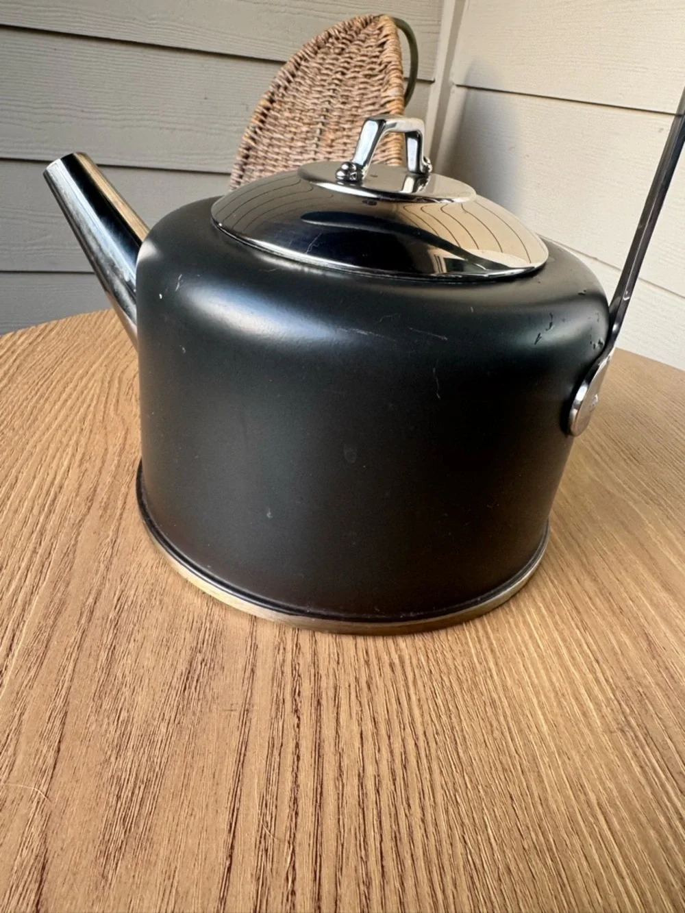 ALL CLAD Teakettle with Chrome Handle Charcoal Grey Whistling